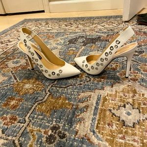 Nine West sling back stiletto hell with grommet detail